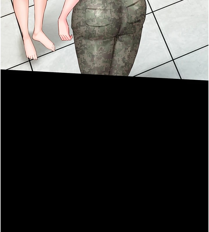 报告女班长:一根突起第1话-女军部队唯一的男兵