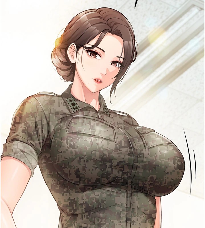 报告女班长:一根突起第1话-女军部队唯一的男兵