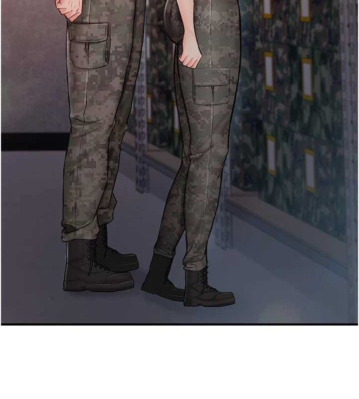 报告女班长:一根突起第7話-孤男寡女被鎖在倉庫…