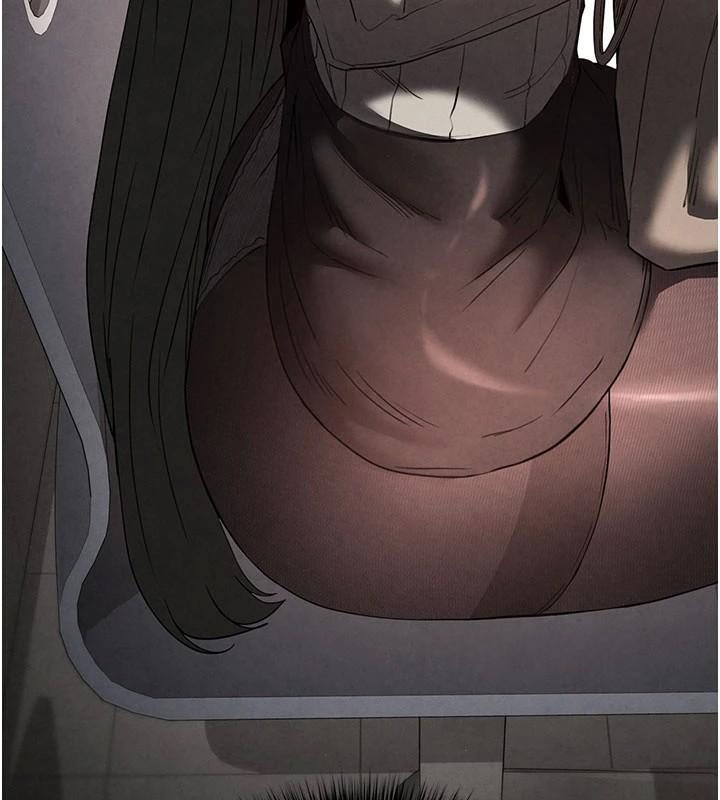 末日鵰堡第33話-被強扯絲襪的少女世熙