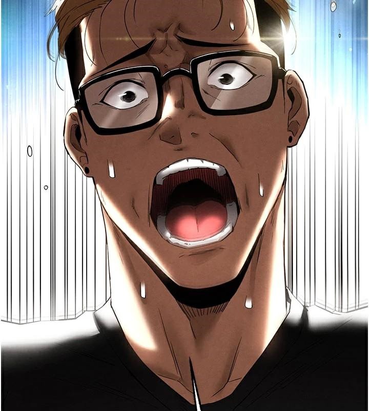 末日鵰堡第33話-被強扯絲襪的少女世熙