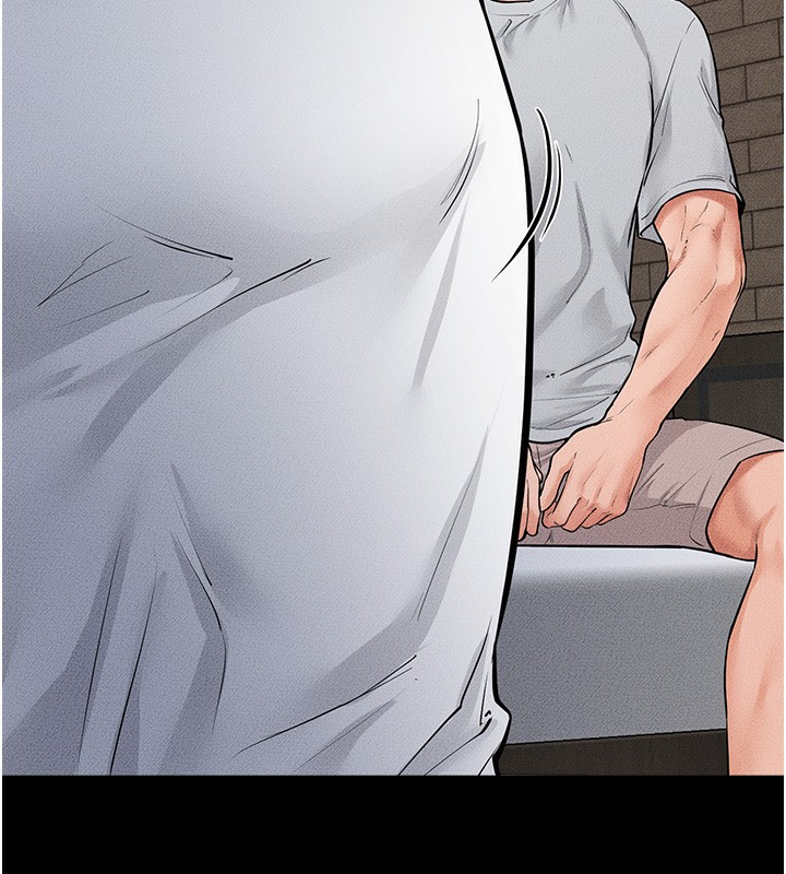 继母与继姐第81話-品嘗乳溝間的美酒