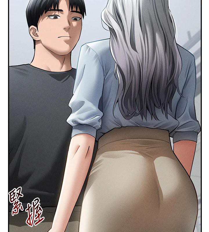 私密视角第53話-和老公通話時被插入