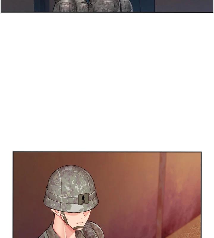 报告女班长:一根突起第29話-訓練中發情的女兵們