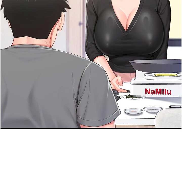 報告女班長:一根突起第47話-又大又軟的胸部&hellip;